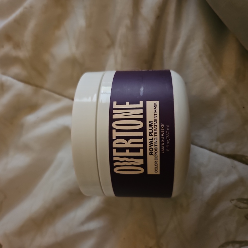 OVERTON3 Semi permanent hair color.